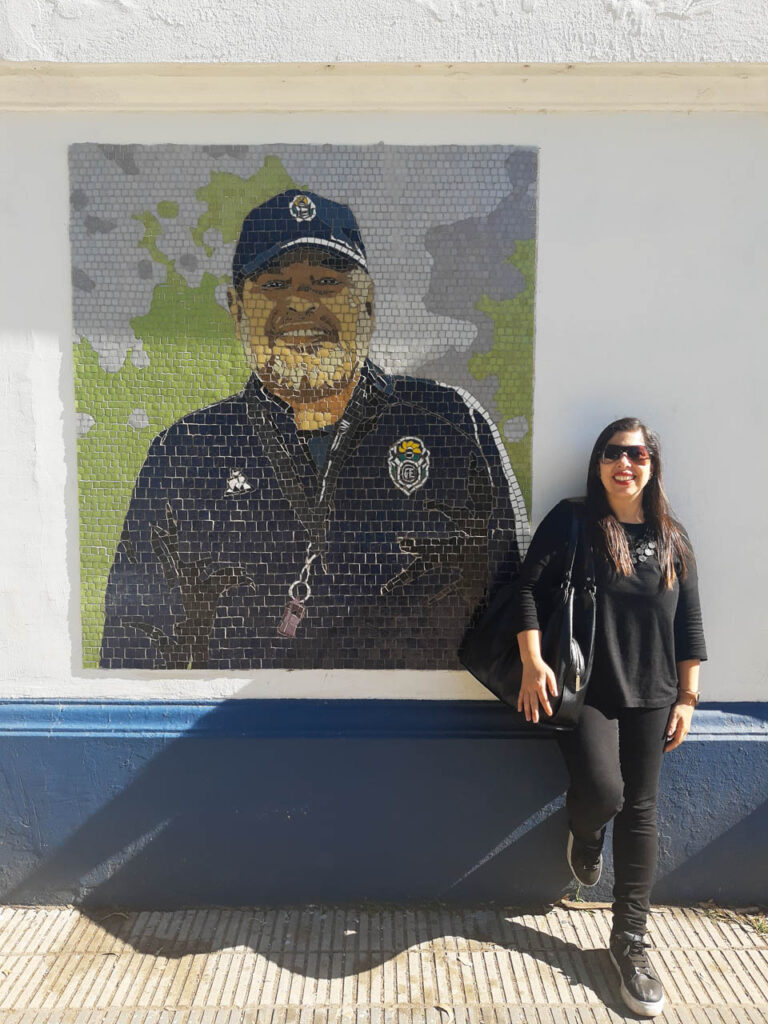 Mural de Maradona junto a estadio de Gimnasia y Esgrima La Plata